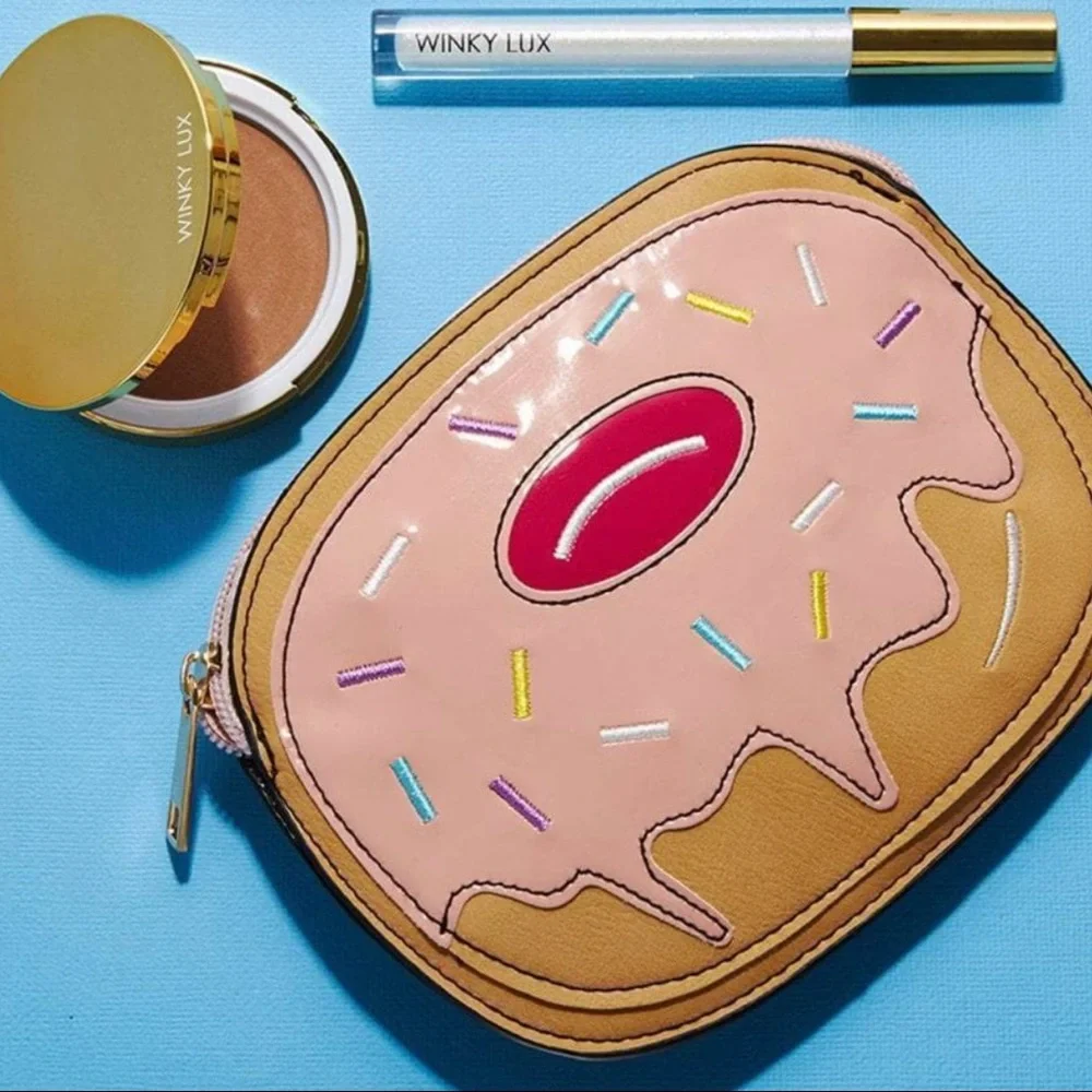 3/$10 🛒🛍️ Winky Lux Donut Makeup Bag Pouch